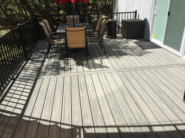 Trex Island Mist and Trex Signature Rail