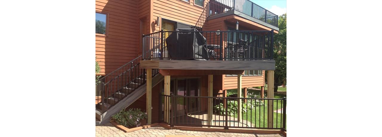 Trex Transcend Decking with Aluminum Handrail
