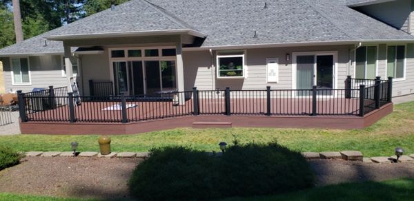 Sunset Cove, Signature railing, Transcends posts