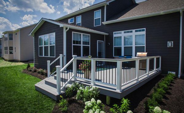 Trex Select Pebble Grey Decking, Trex Transcend Railing - Whitestown, Indiana