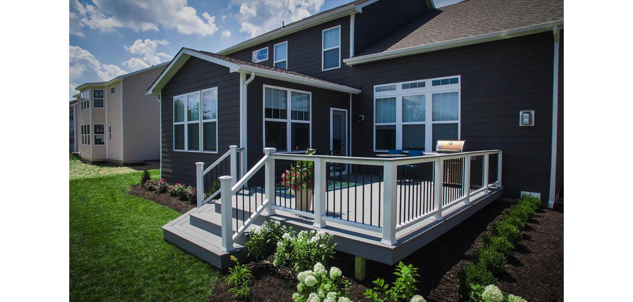 Trex Select Pebble Grey Decking, Trex Transcend Railing - Whitestown, Indiana