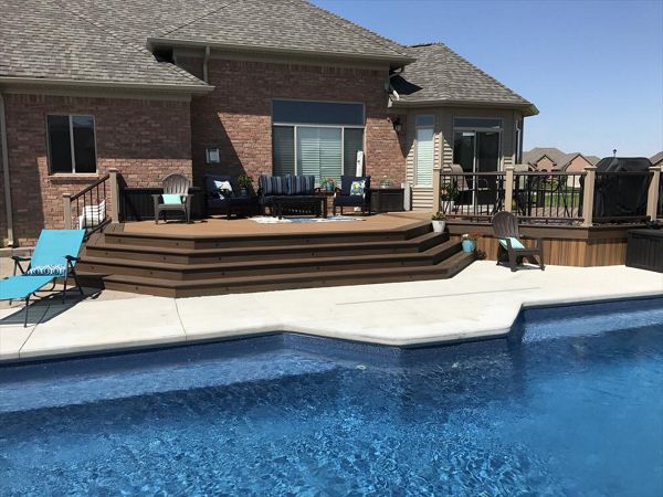 Havana Gold pool deck