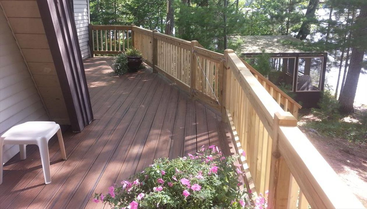 Trex Transcend Spiced Rum decking