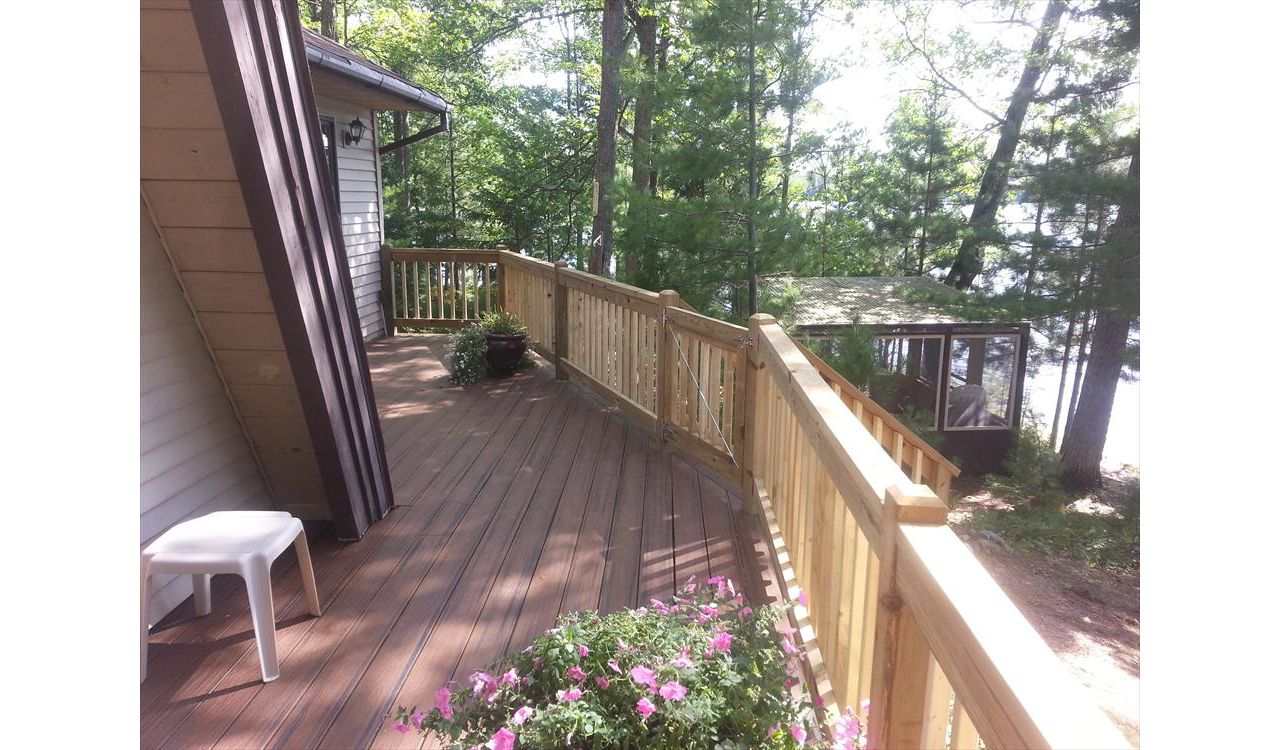 Trex Transcend Spiced Rum decking