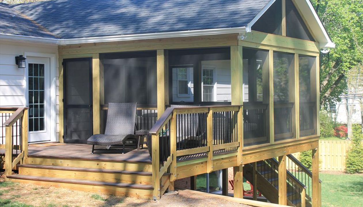 Fairfax Deck- Side view