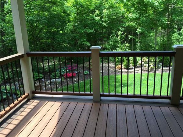 Transcend composite decking with aluminum railing