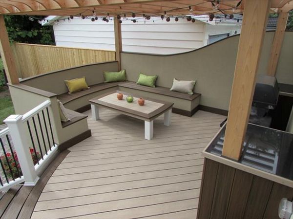 Rope swing and Spiced rum curved deck