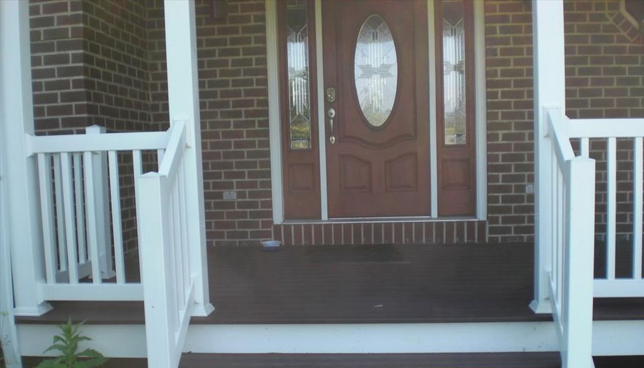 Front Porch in Trex Transcend Tree House in New Tripoli, PA