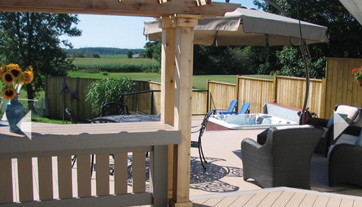 Trex Composite Deck Builder - Ancaster, Hamilton, Burlington, Oakville, Ontario
