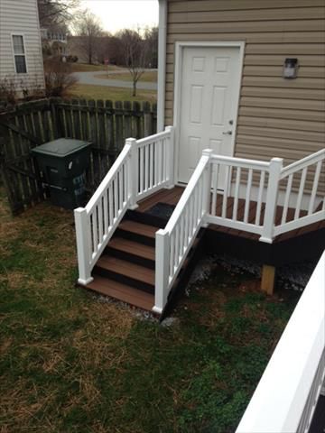 Trex Select stairs give durable way to get on deck