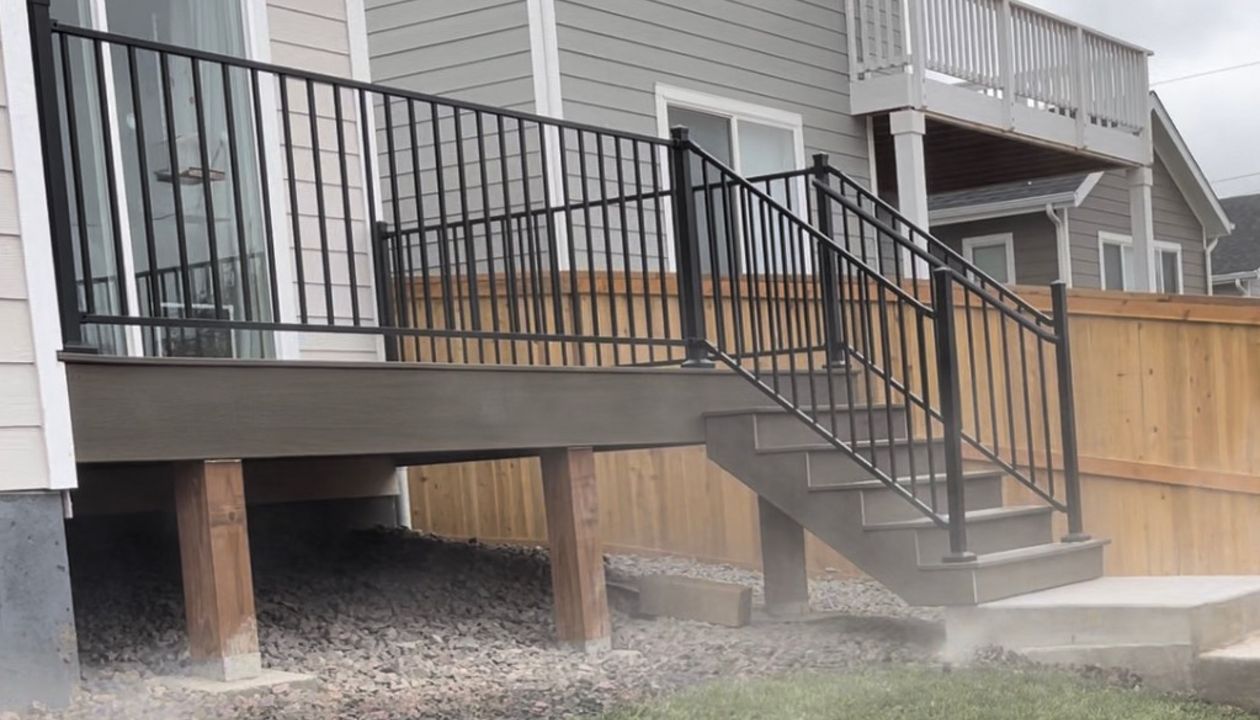 TREX ENHANCED COASTAL BLUFF