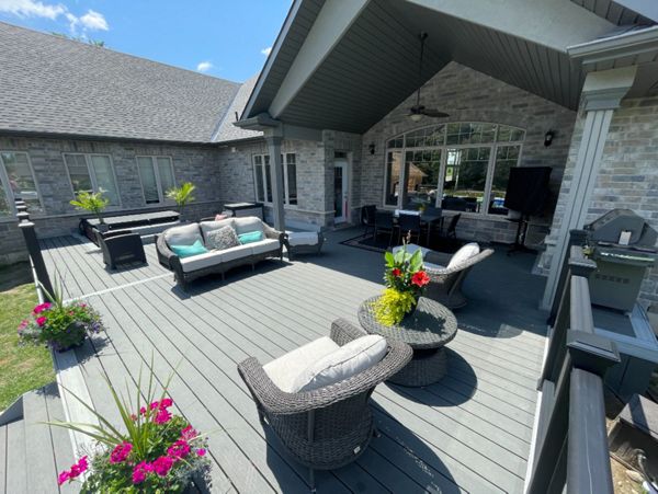 Main: Trex Enhance Basics in Clam Shell. Trim: Trex Enhance Naturals in Foggy Wharf. Contact Align Decking today for your custom composite decking needs. Servicing Toronto, Durham Region, Kawartha Lakes, and the Barrie & Orillia areas.