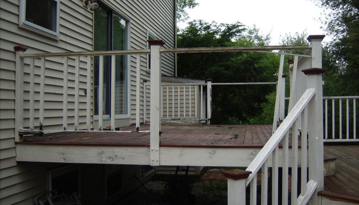 teak deck literally falling down!