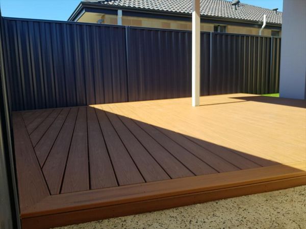 Trex Transcend - Tiki Torch - Pearsall