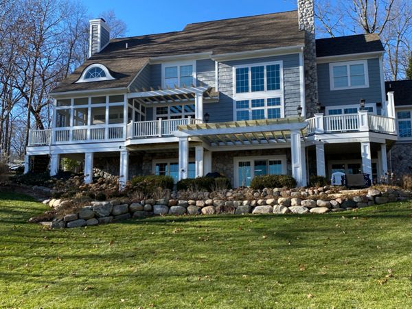 Deck Builder in Howell, Michigan