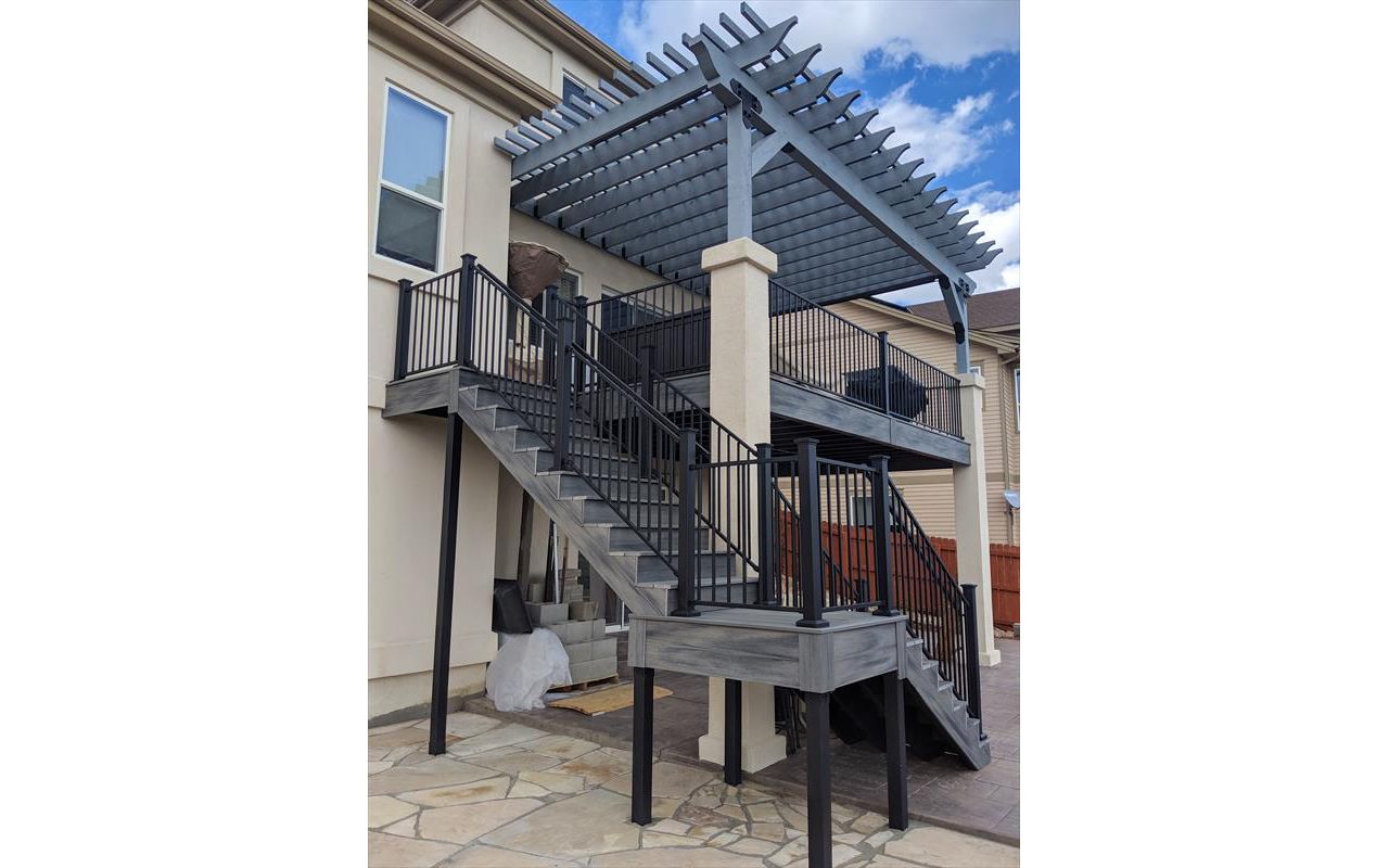 Island Mist, Metal Frame, L Staircase 2
