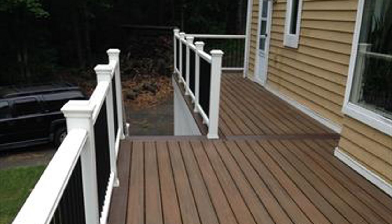 Trex Transcend Spiced Rum decking