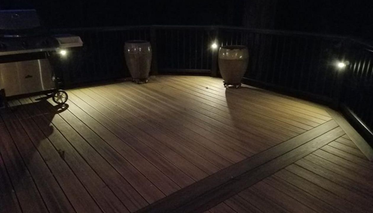 Trex LED Lights at night. Decking in Trex Havana Gold and Spiced Rum.