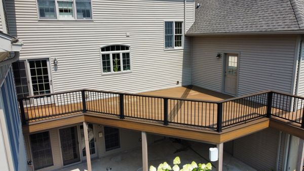 Trex Continuous Cocktail Rail