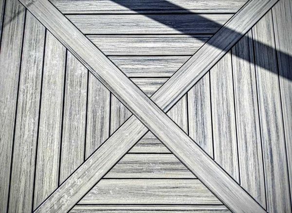 Trex island mist, decking patterns