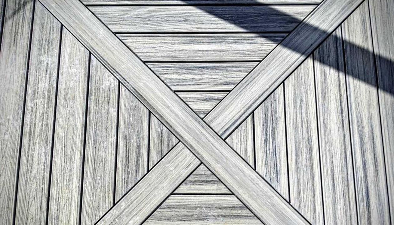 Trex island mist, decking patterns