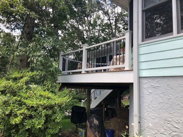 Trex Select railing is beautiful & preserves the view