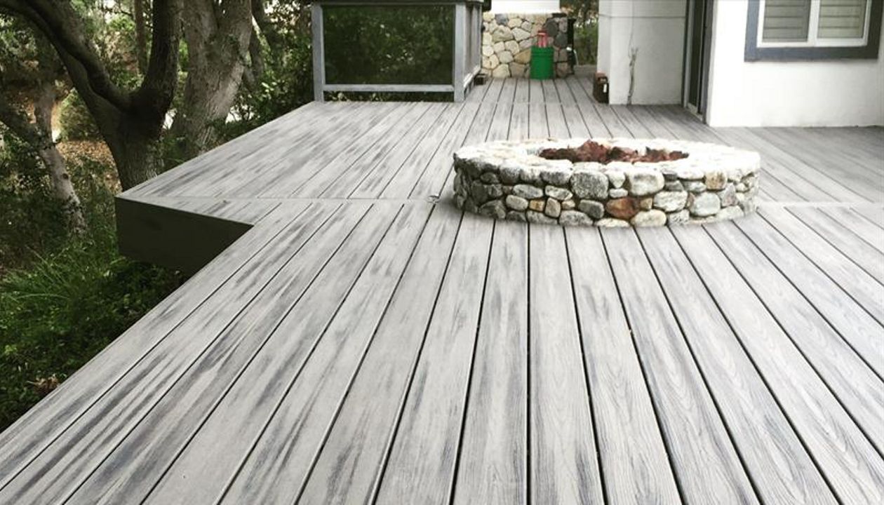 Island Mist w/ built in Fire pit