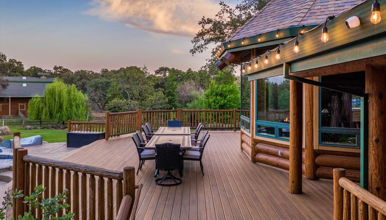 Havana Gold with custom timber rail