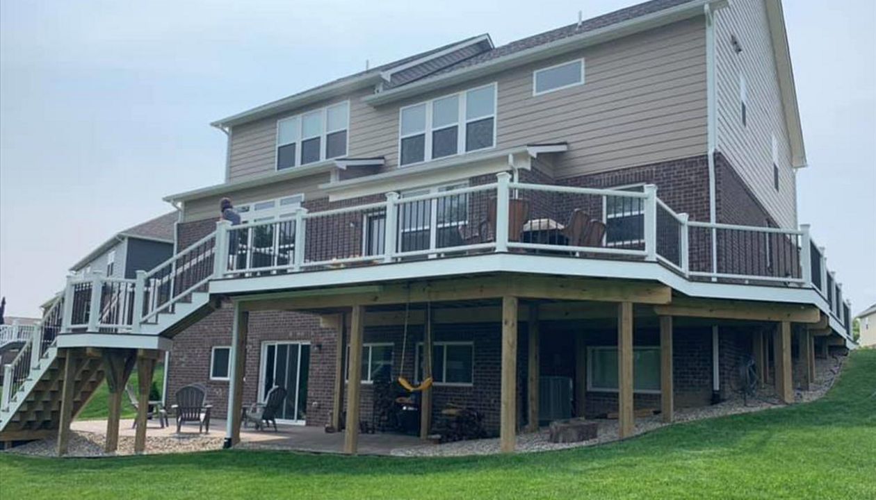 Wrap around trex. commerce twp