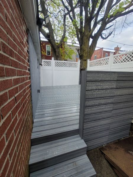 Trex Foggy Wharf deck