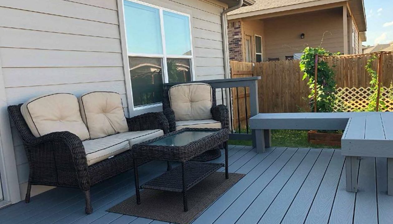 Leander project ,Clamshell color