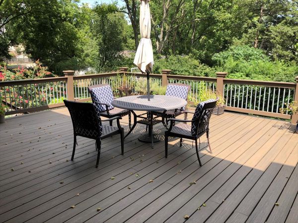 Trex Enhance Naturals Coastal Bluff decking in Nashville, TN
