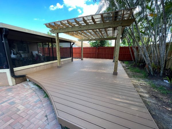 Trex Enhance Basics Beach Dune decking