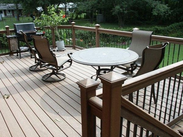 Trex Accents w  Aluminum Ballusters