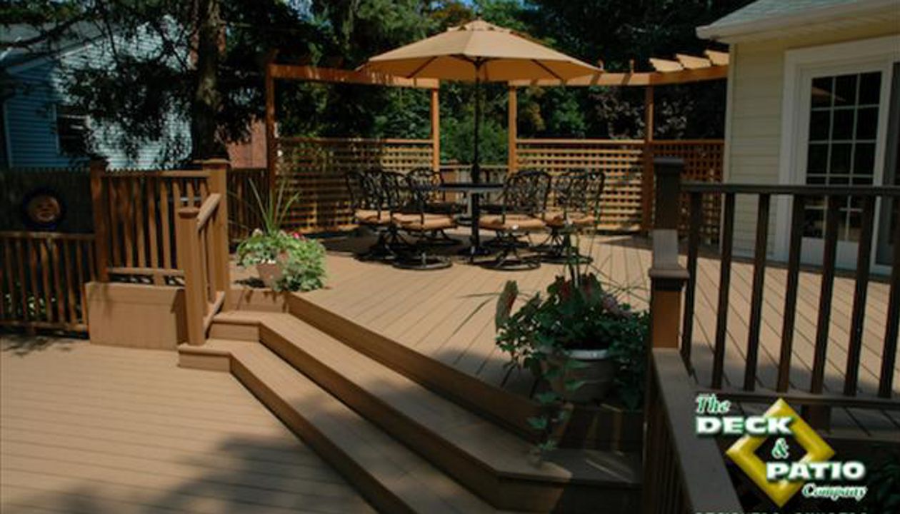 Multilevel deck with built in planters