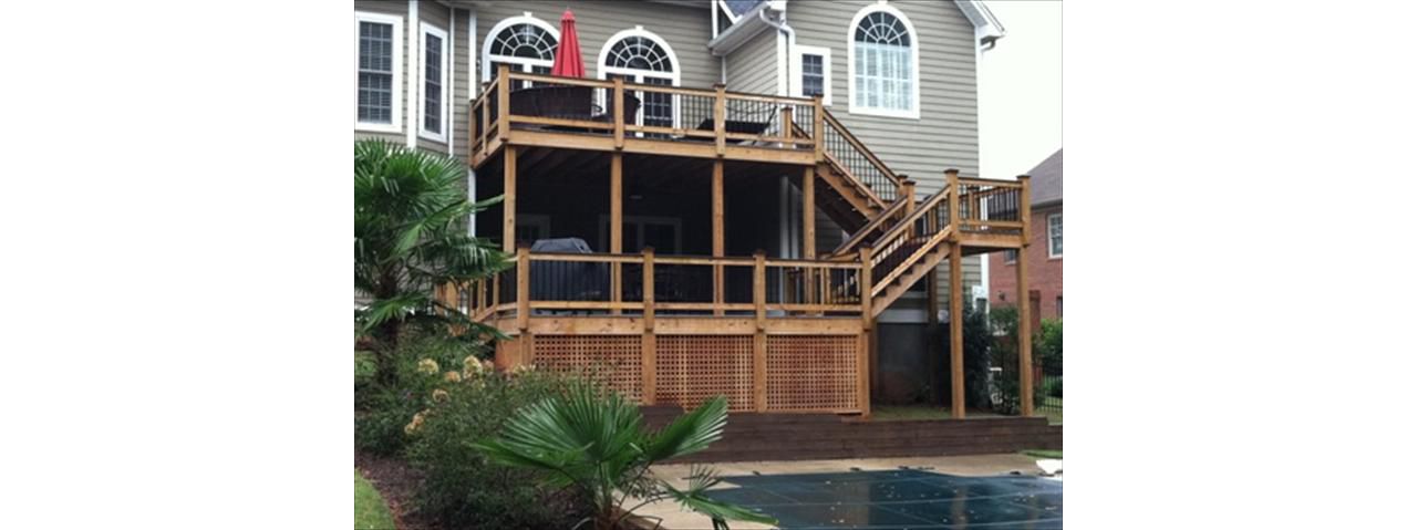 Trex Transcend Vintage Lantern decking
