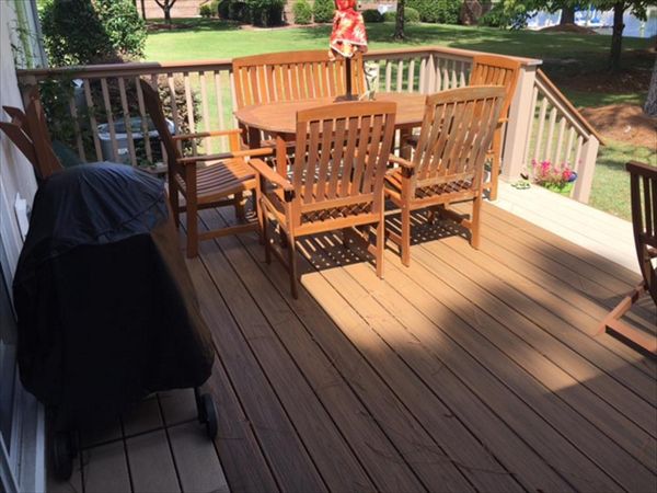 Trex Transcend Havana Gold decking with Universal Hideaway clips are attractive & have great holding power.