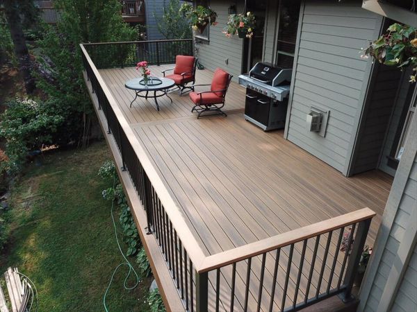 Trex Havana Gold decking, Clackamas, OR.