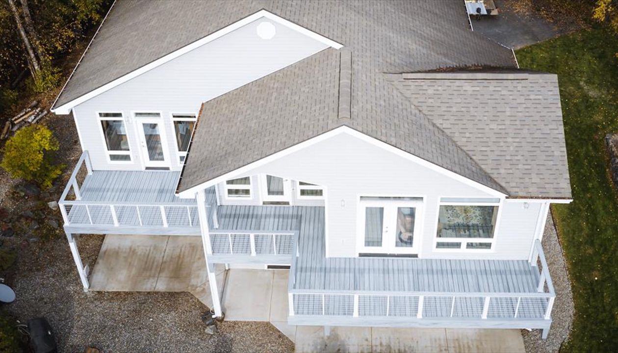 Trex Enhance Foggy Wharf with modified Transcend Railing