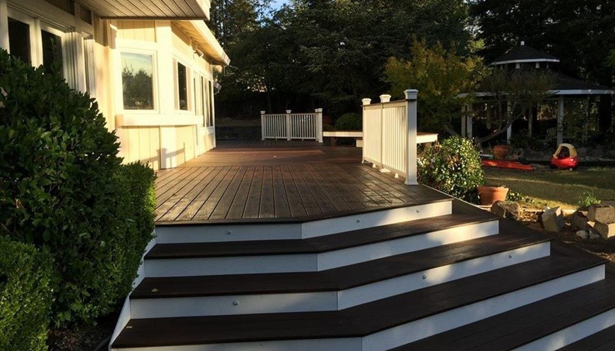 Trex Transcend Lava Rock Deck with Trex Transcend Railings.