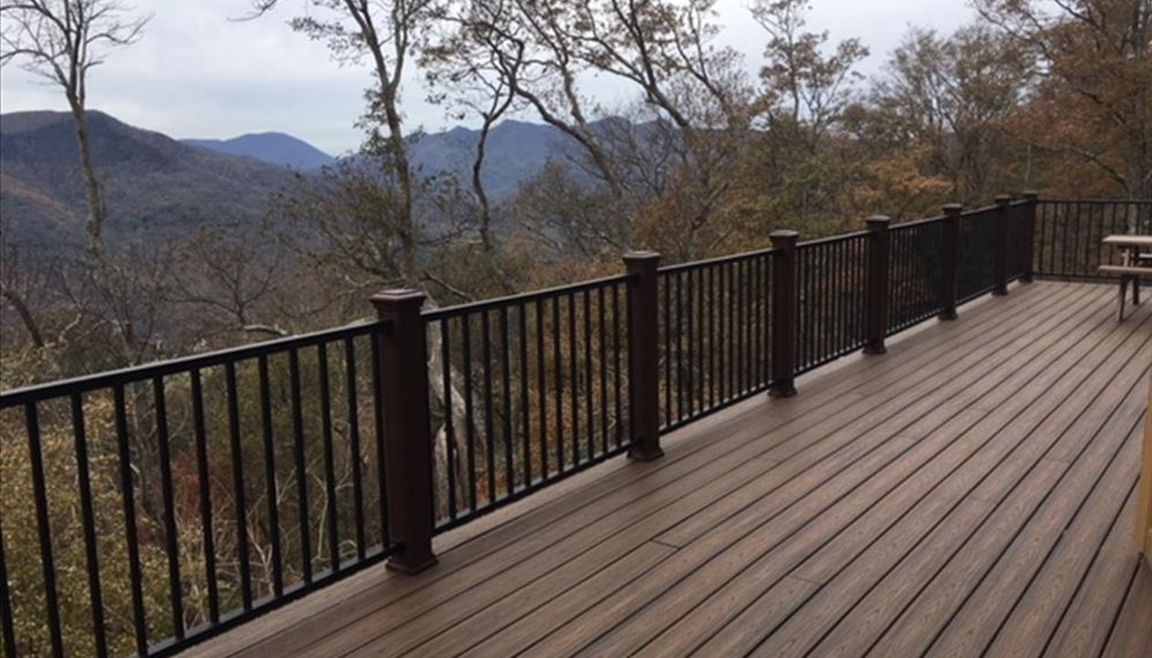 Trex Signature Charcoal Black Railing with a view!