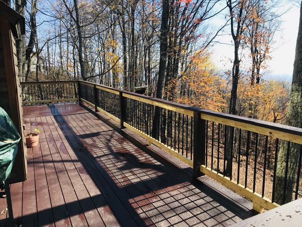 Great new Trex Select Madeira deck in Wilkesboro, NC