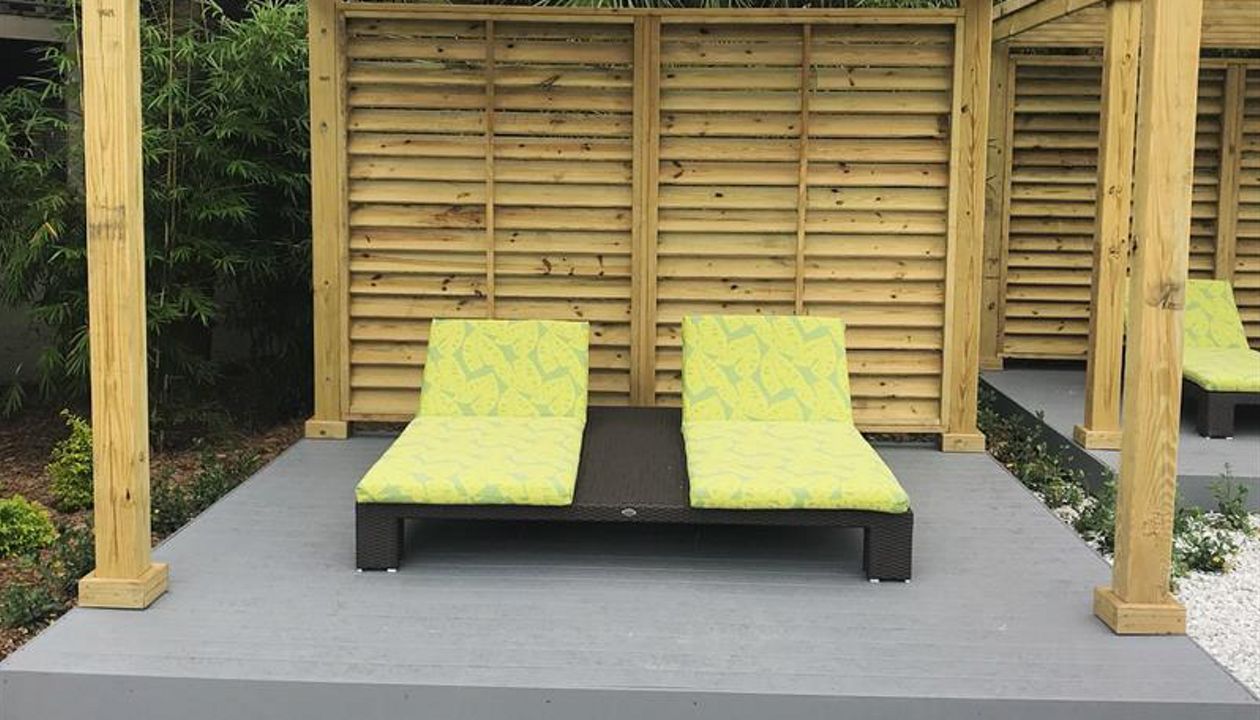 Doesn't this Trex deck in Pebble Gray look inviting?