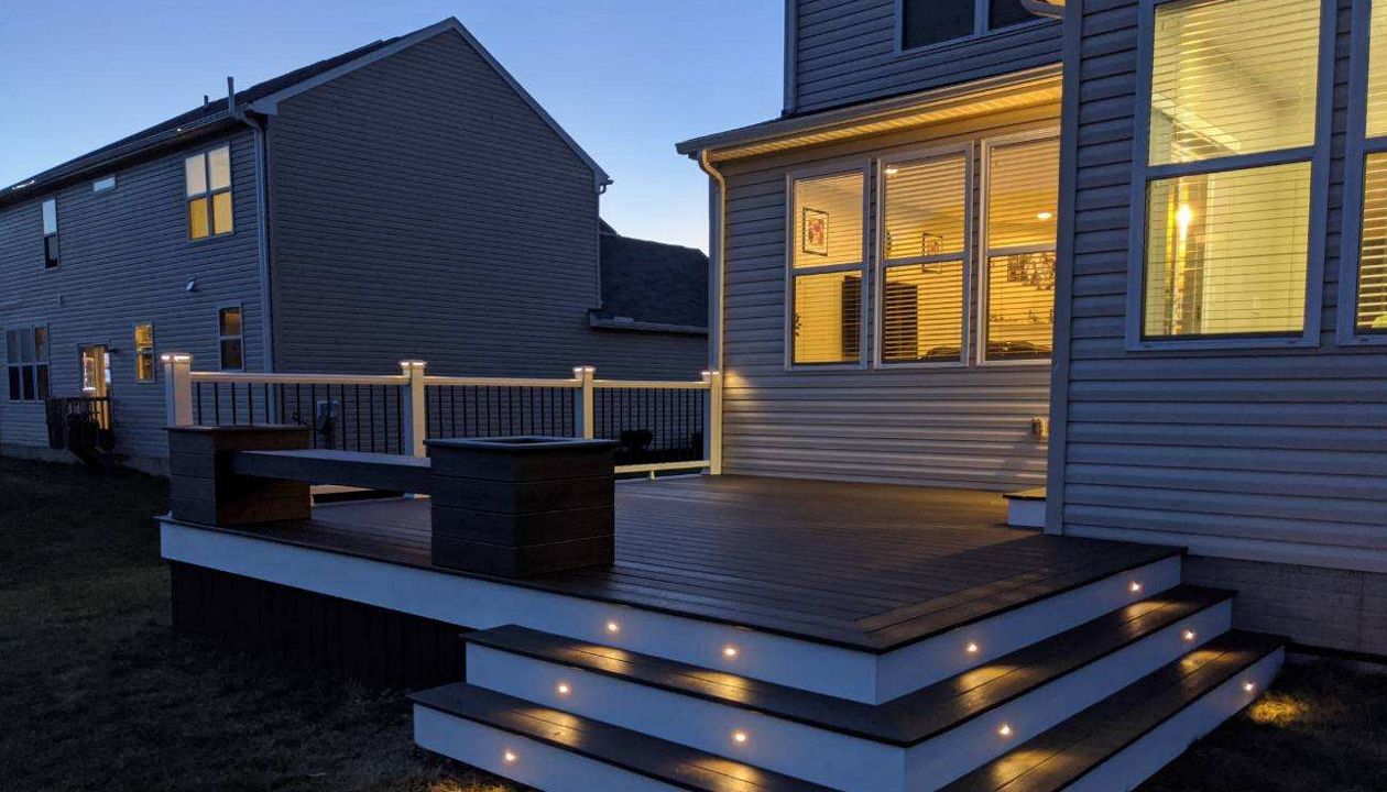 Low Deck with Planters and Bench