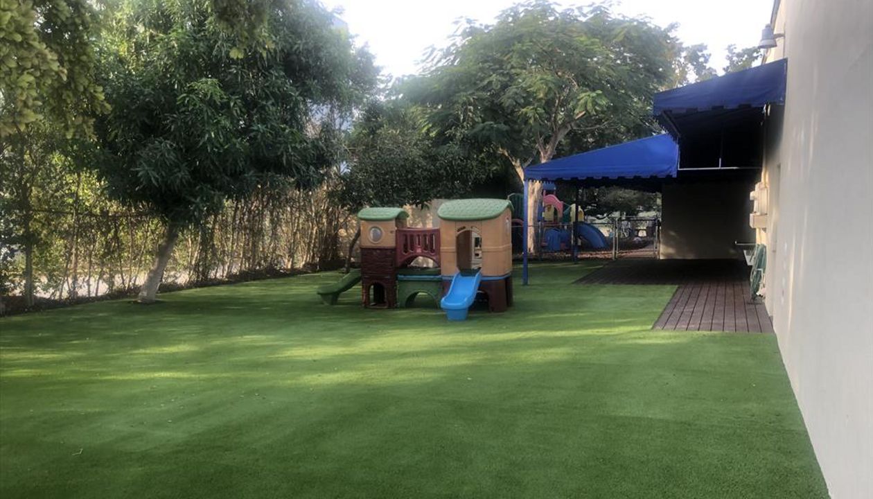 Trex Havana Gold deck; Miami, FL