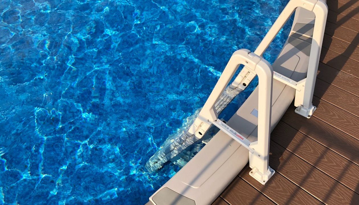 Trex Saddle for Above Ground Pool