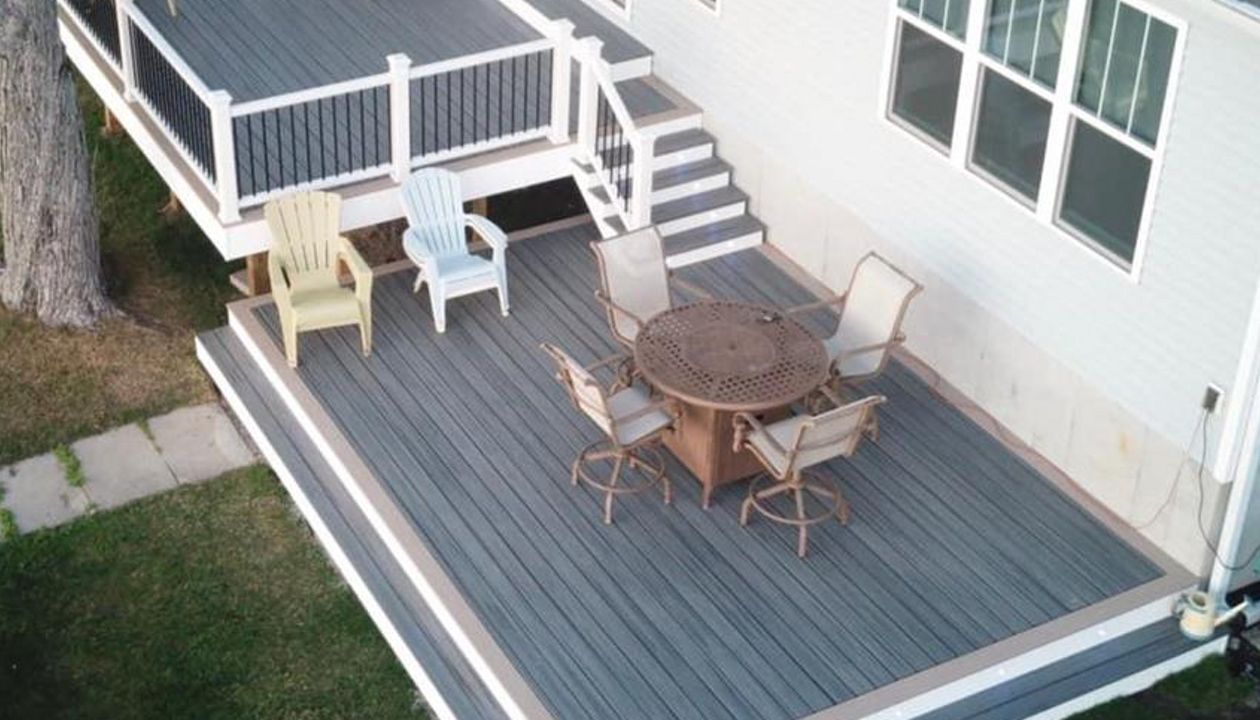 Trex deck and railing in Monticello IL.
