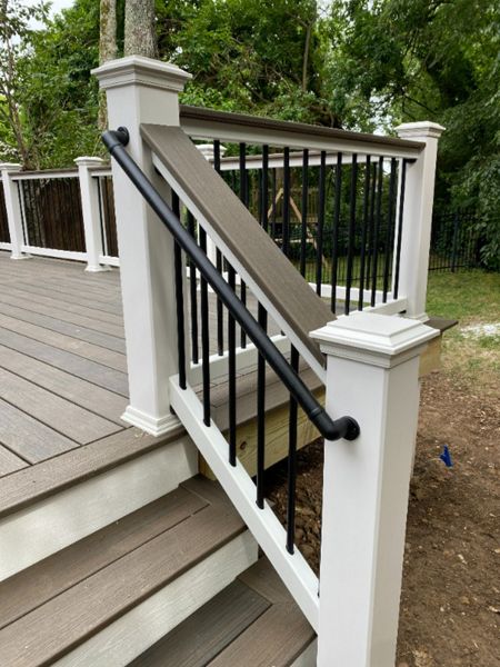 Trex handrail details