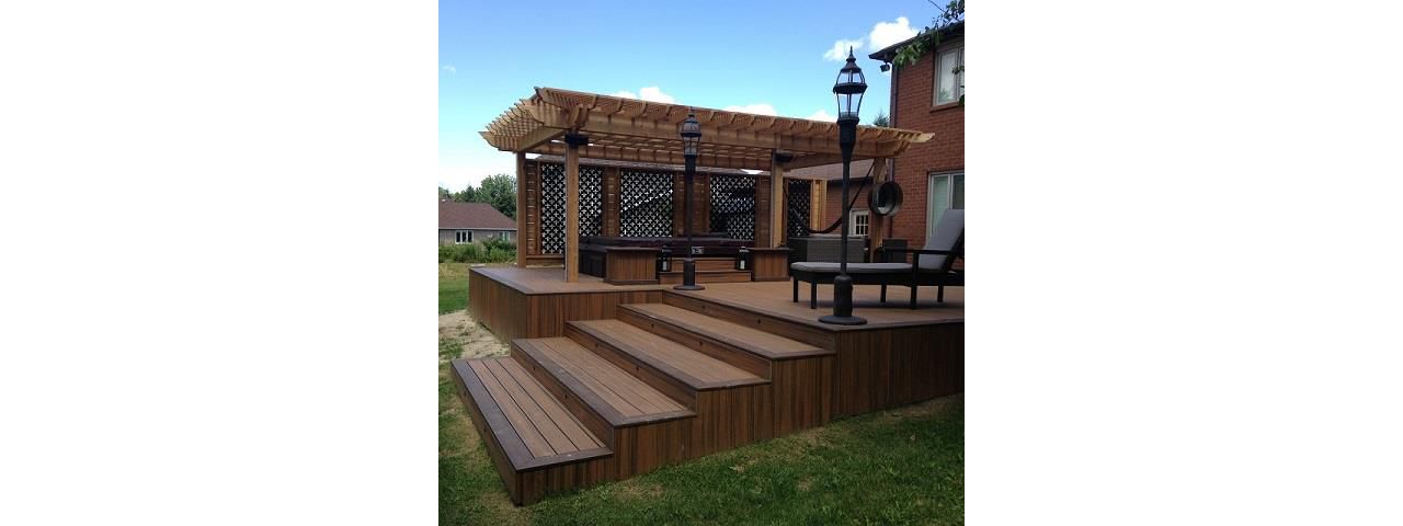 Deck made with TREX sadle and woodland brown.Built in:  Aurora, King City, Oak Ridges, Richmond Hill, Newmarket, Toronto, Mississauga, Mount Albert, Vaughan, Bradford, Stouffville