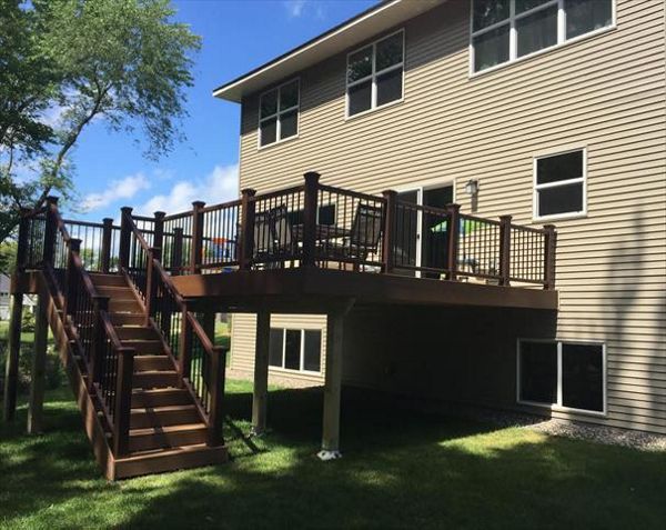 Little Canada - Trex Enhance with Picture Frame